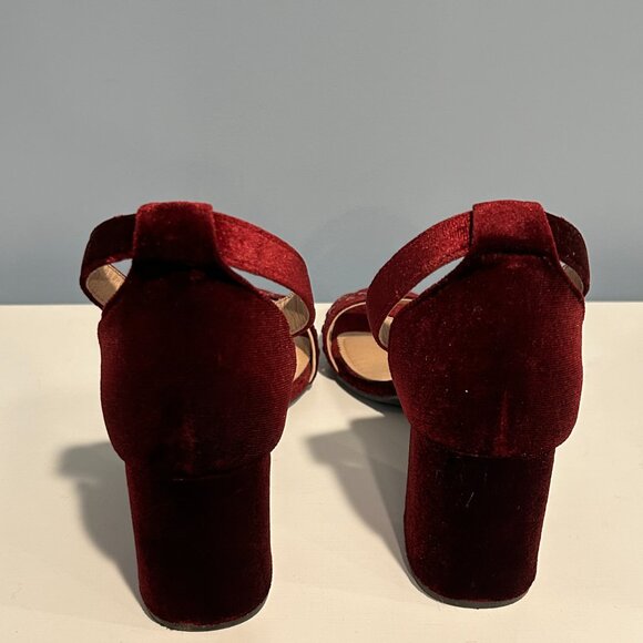 Women’s Joslin Velvet Sandal with 3" Heel in Burgundy - Size 8.5 - Like New - Picture 2 of 3